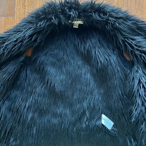 MICHAEL Michael Kors Faux Fur Vest - Picture 7 of 9